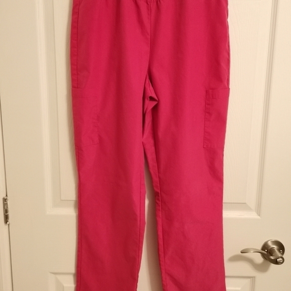 Options pink Scrubs pants - Picture 7 of 8